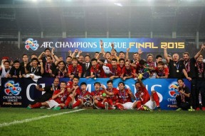 直播-里程碑夜！布莱顿完成体检，亚冠转会期刷纪录，悬念犹存，阵容厚度经受考验(祖云达斯vs阿积士推荐比分)