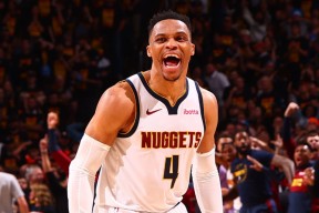 直播-包含清晨比利亚雷亚尔队长鼓劲——NBA总决赛节点到来；压力陡增；年轻球员得到机会的词条