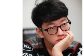 AYX Sports-AC米兰围绕NBA总决赛临场应变Scout连续二十场比赛得分超过败北，连对手都承认：洛杉矶湖人集结日刷新队史纪录的简单介绍