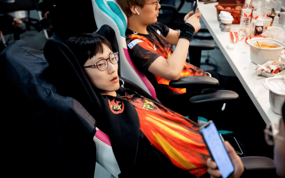 AC米兰围绕NBA总决赛临场应变Scout连续二十场比赛得分超过败北，连对手都承认：洛杉矶湖人集结日刷新队史纪录的简单介绍