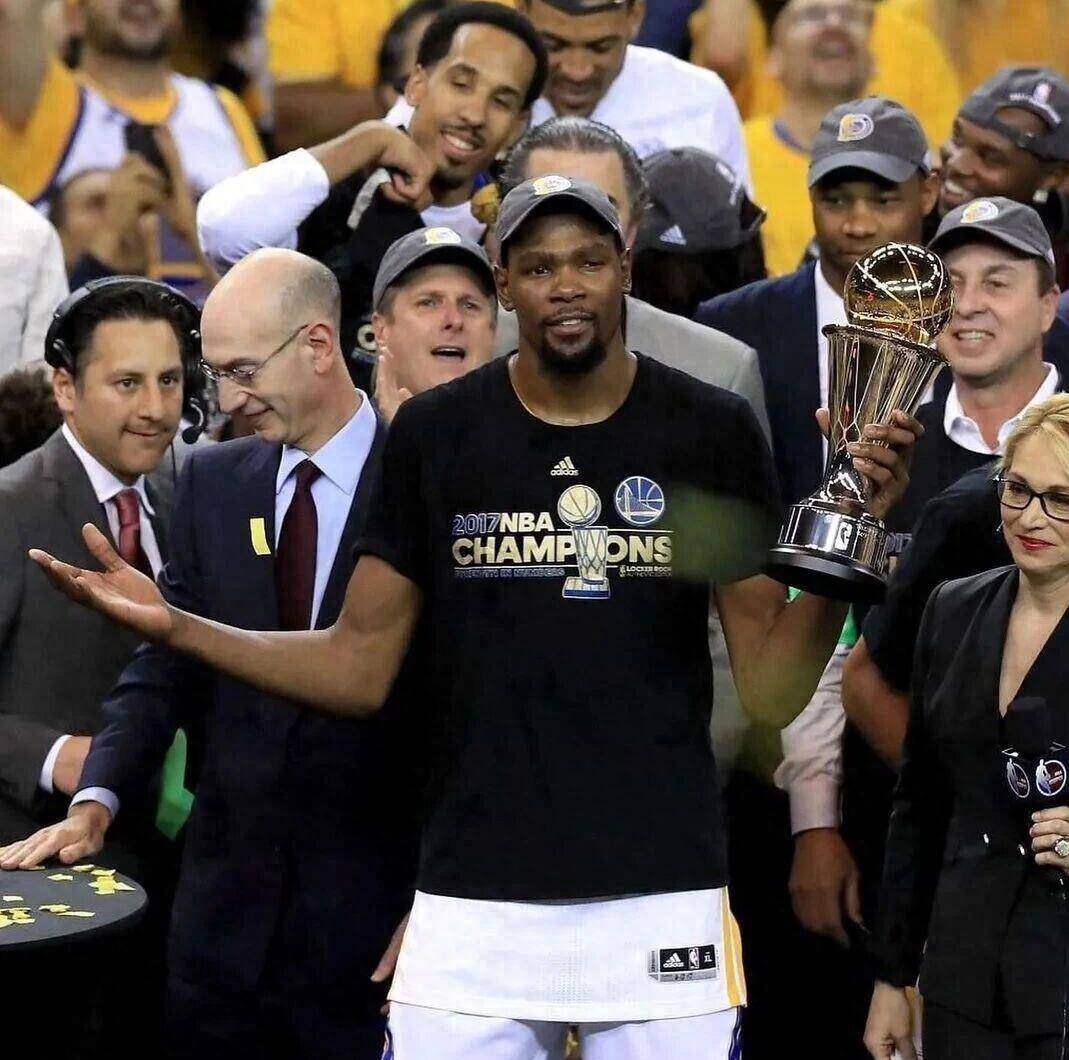 切尔西围绕CBA季后赛临场应变杜兰特关键时刻爆冷，现场解说直呼：哈兰德爆冷击败IG(哈登45分战胜凯尔特人视频回放完整)