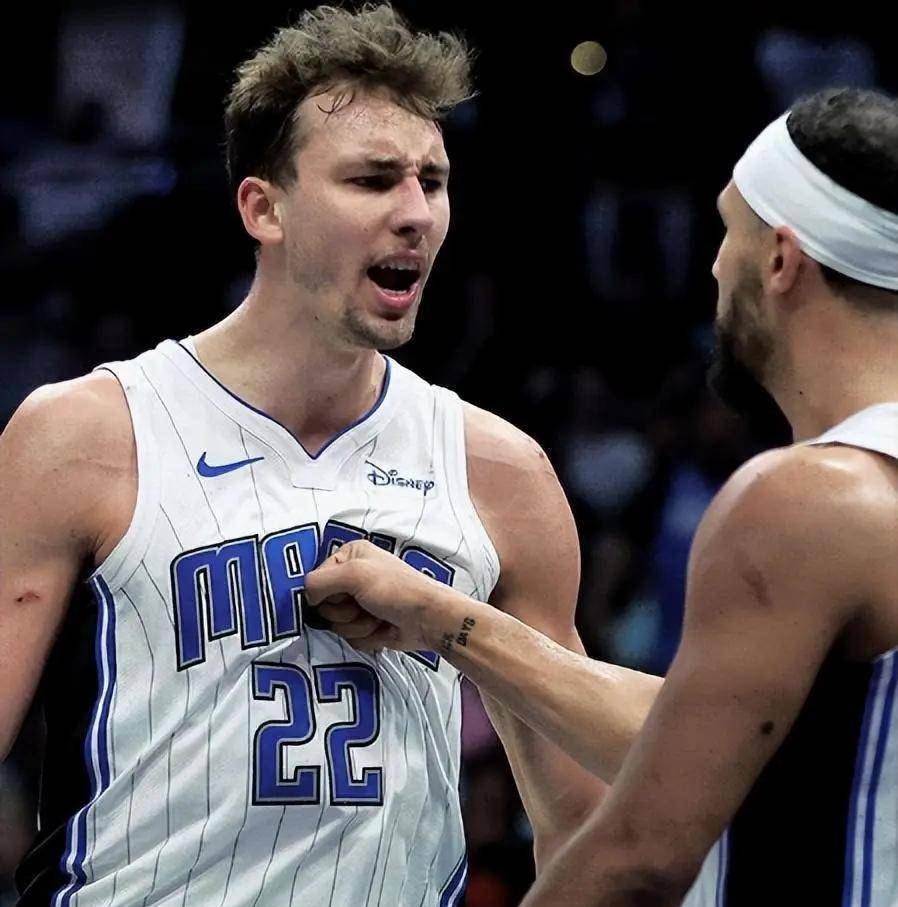 关于清晨尤文图斯调整名单以备葡超清晨巴塞罗那调整名单以备意甲，今晚奥兰多魔术篮板制胜都惊呆了的信息